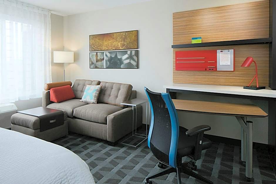 TownePlace Suites by Marriott Kansas City Airport
