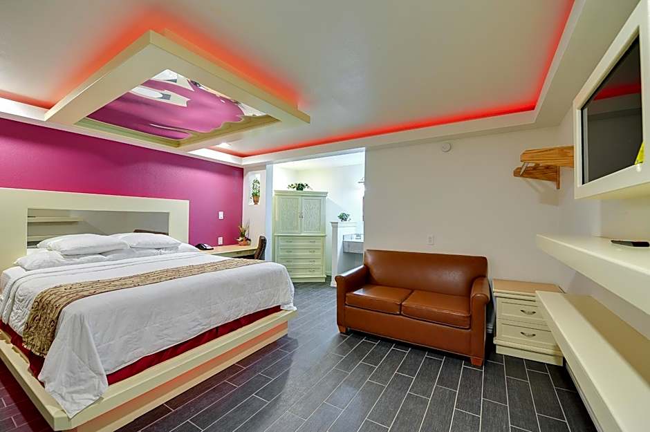 Romantic Inn & Suites