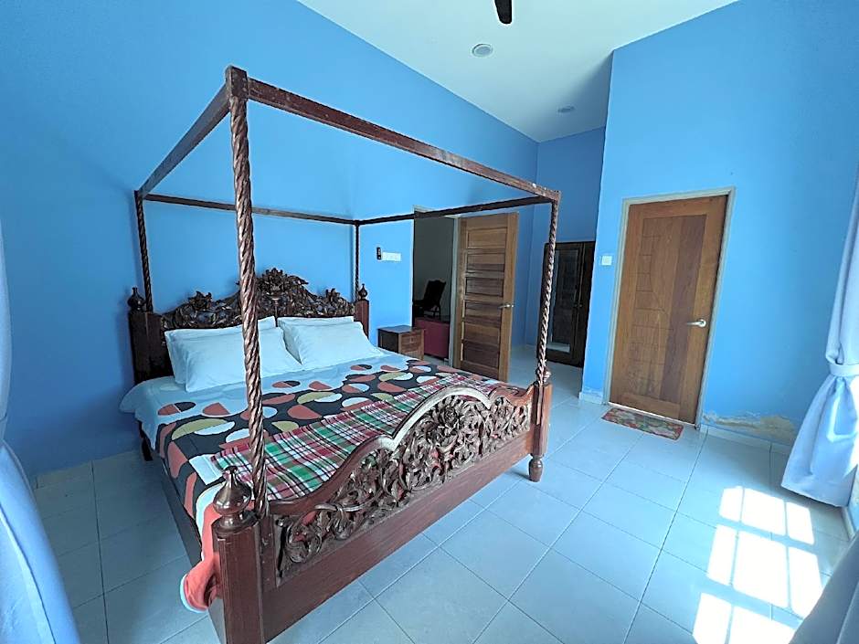 Saujana Villa Cherok Paloh, Kuantan Beach 