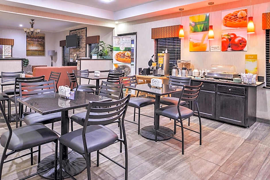 Quality Inn & Suites Beaumont