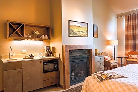 Grand Cru Riverfront King Premium