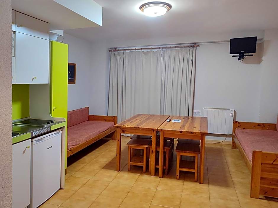 Apartamentos Midi 3000