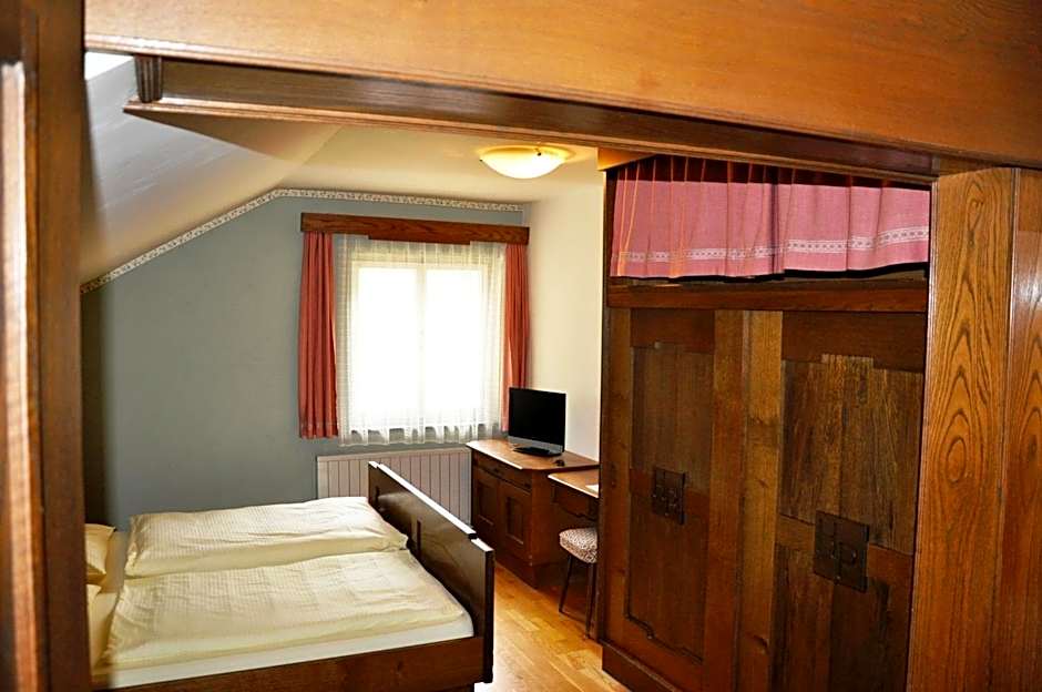 Foto 1 av 4 av Basic Double Room