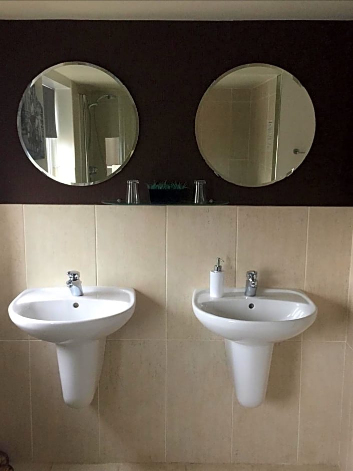 EsJays at Knowles House