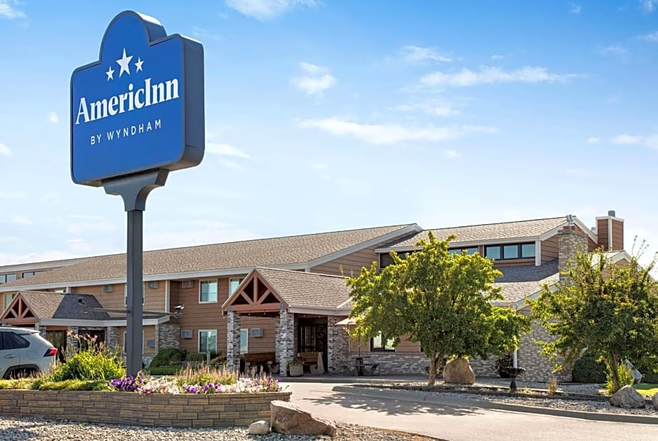 AmericInn by Wyndham Roseau