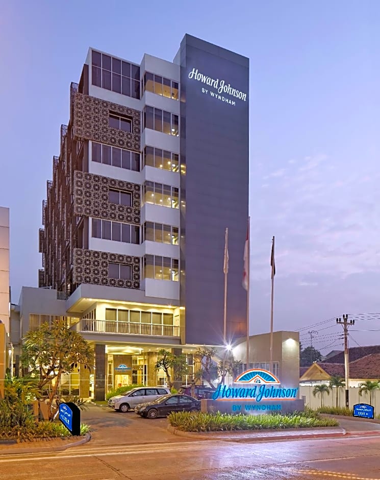 Photo 1 of 50 of Howard Johnson By Wyndham Pekalongan