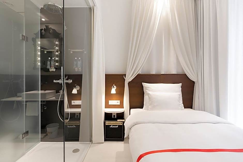 Ruby Rosi Hotel Munich