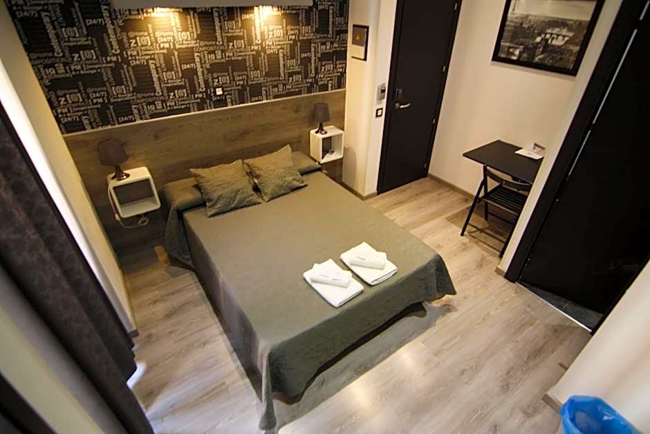 Hostal MH Fuencarral