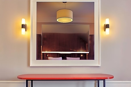 Premium King Room with Minifridge
