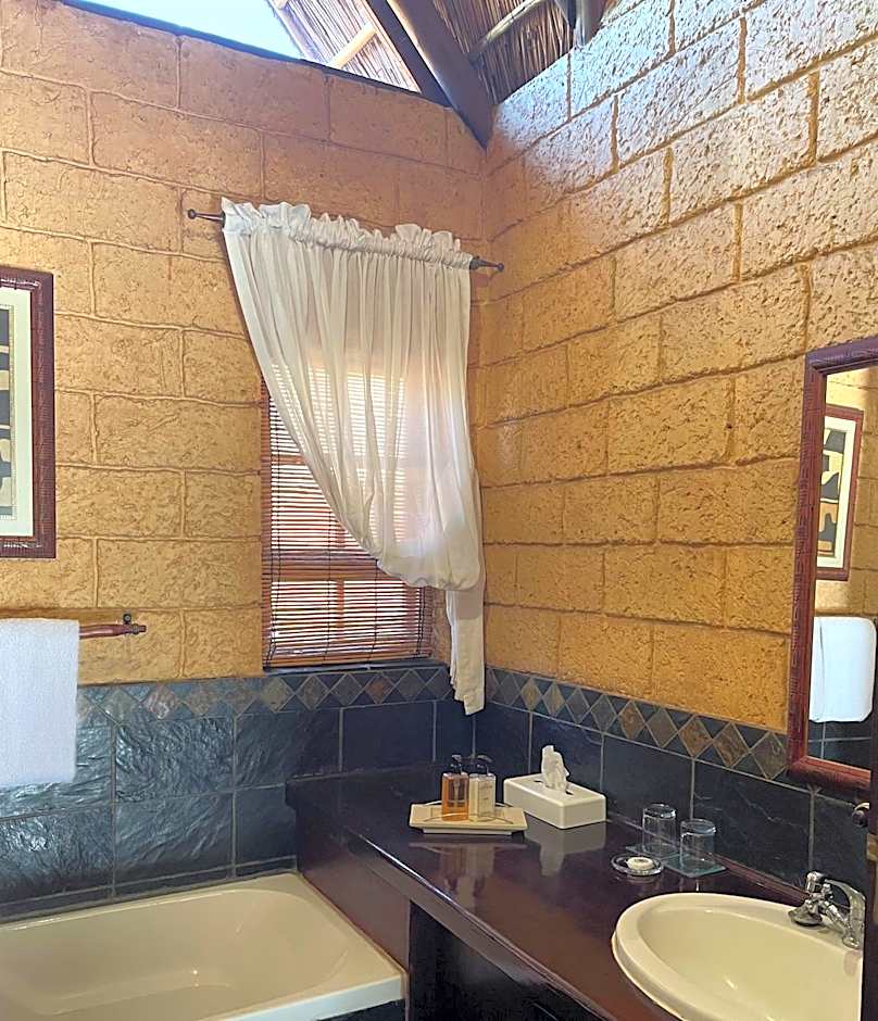 Zwahili Private Game Lodge & Spa