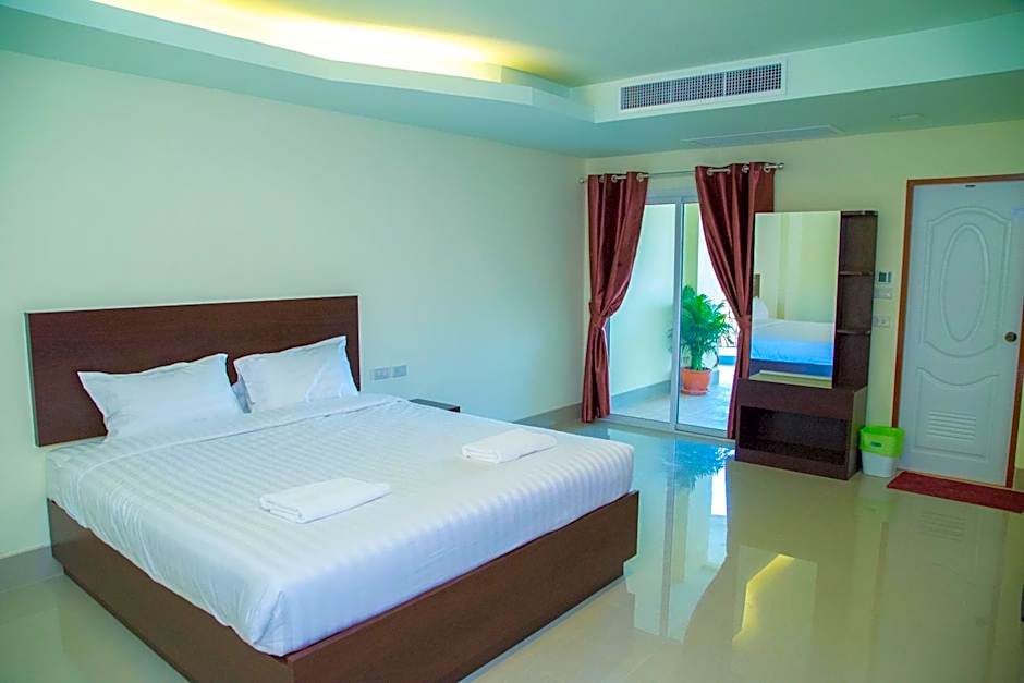 Photo 1 of 5 of Superior Double Room - Pool Side
