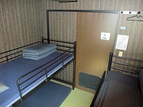 Economy Triple Room
