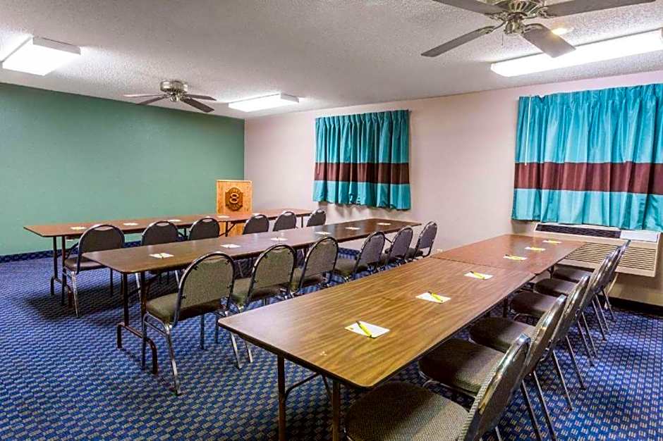 Super 8 by Wyndham Richmond Midlothian Turnpike
