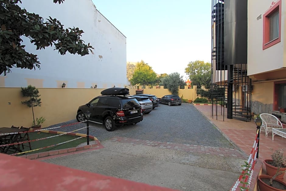 Hotel Ave Maria