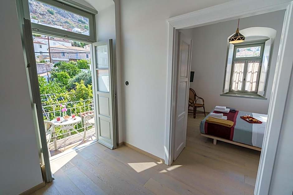 LIVIN Hydra Legacy Suite