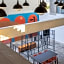 Loft In The Heart Of Americana, Have An Artsy Stay