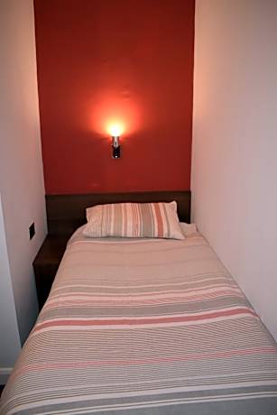 Standard Single Room - Shared