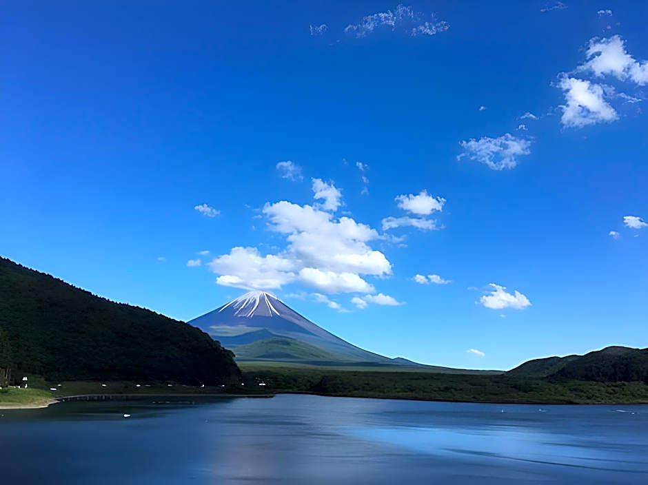 Shoji Lake Hotel