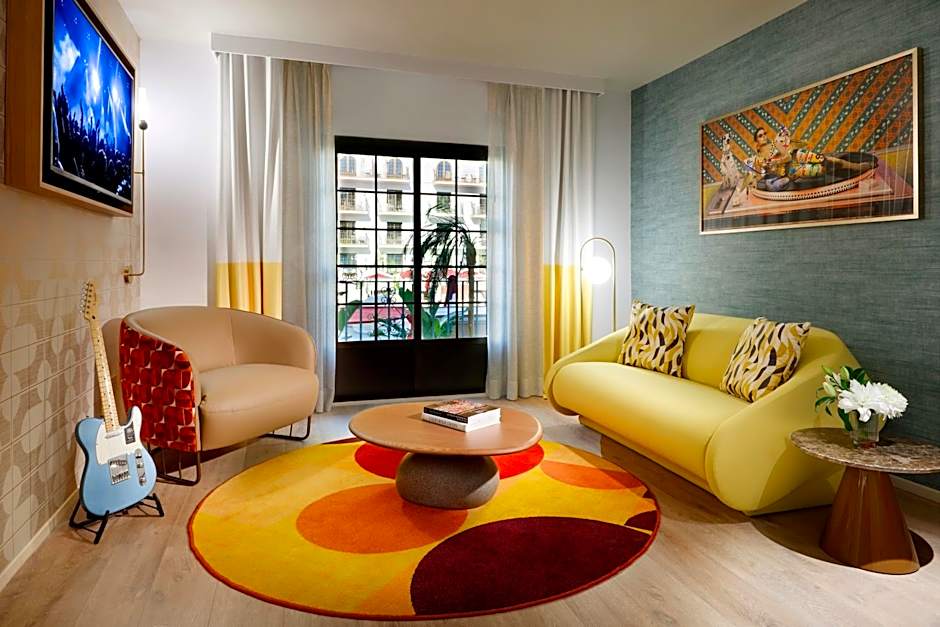 Hard Rock Hotel Marbella - Puerto Banús