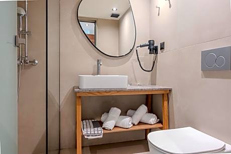 Premium Triple Room Garden Level