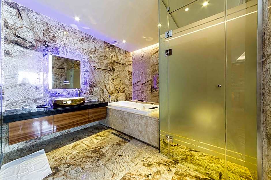 Guri Galmae Indi Present Hotel