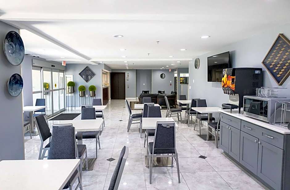Baymont by Wyndham College Park Atlanta Airport South
