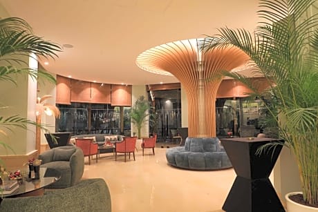 Warwick Palm Beach Hotel