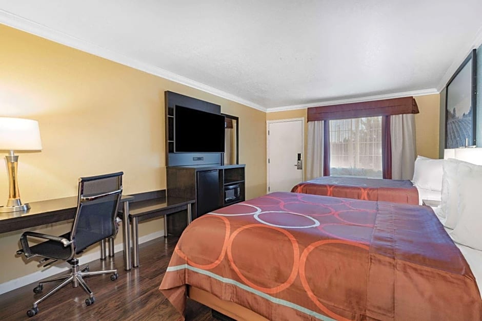 Super 8 by Wyndham Ukiah