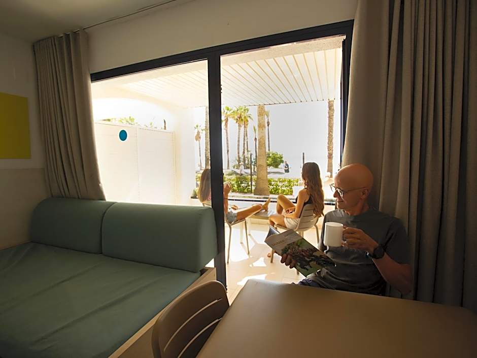 Pins Platja Apartments