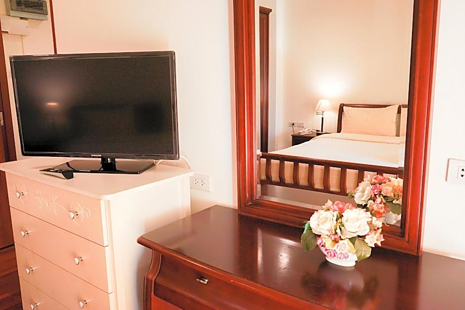 Kanavera Sriracha Hotel & Serviced Apartment