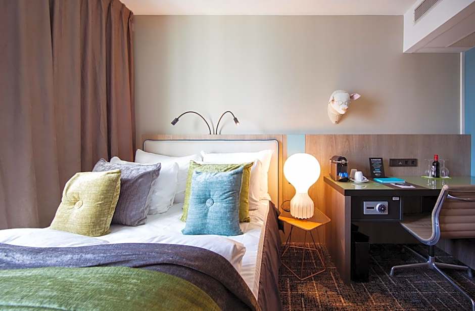 Clarion Hotel The Hub