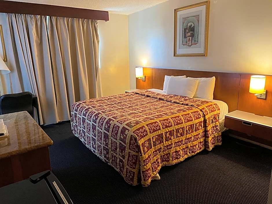 Grand Inn