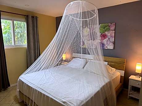 Deluxe Family Room 2