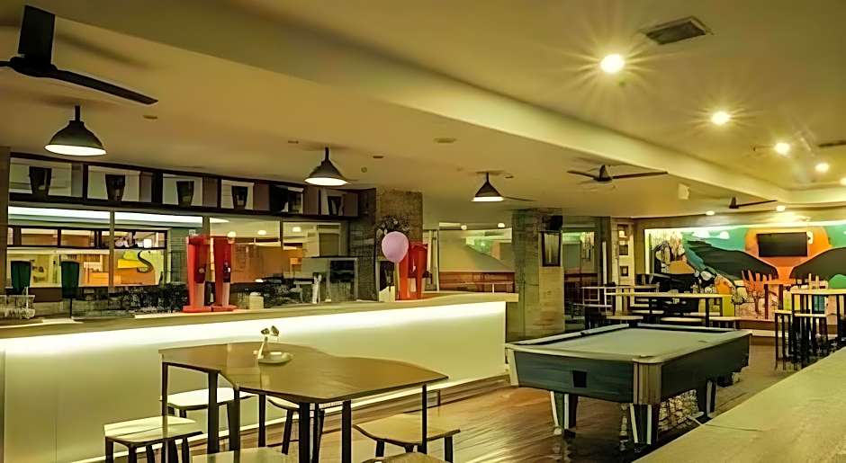 Royal Bay Hotel Makassar