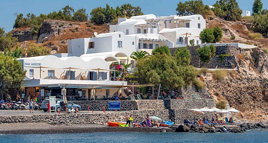 Akrotiri Hotel