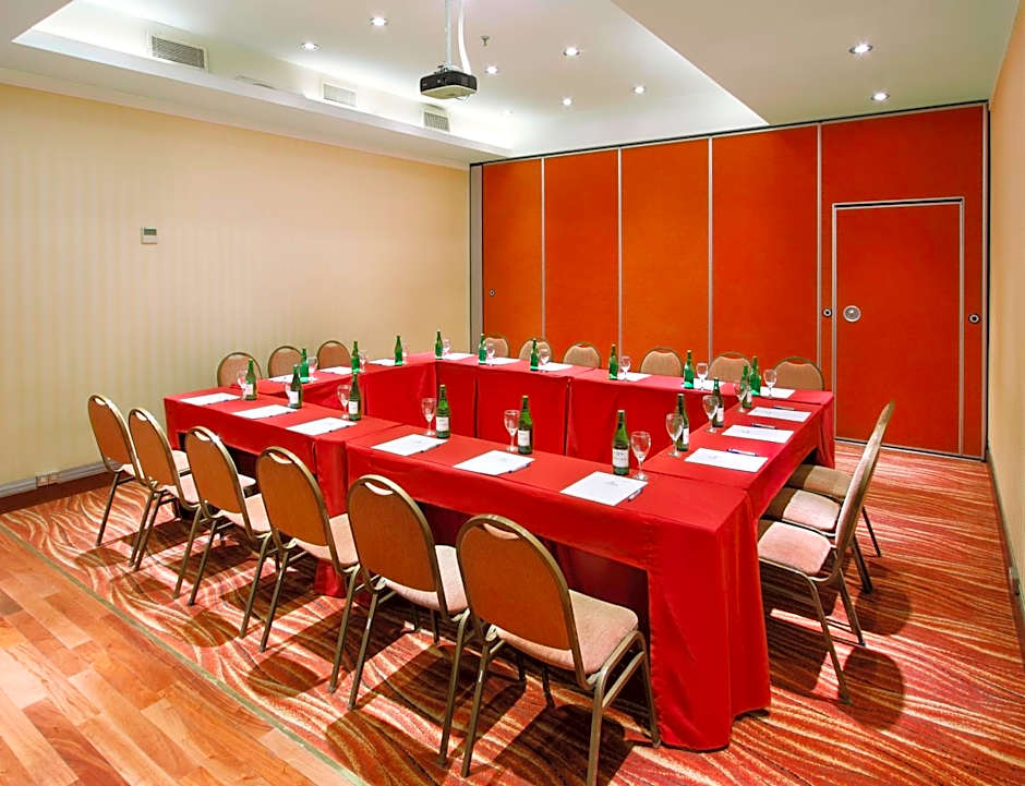 Stay Hotel Plaza San Martin