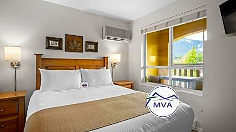 Bear Lodge One Bedroom by MVA