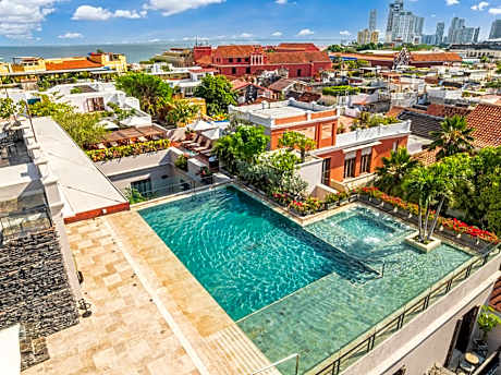 Bastión Luxury Hotel