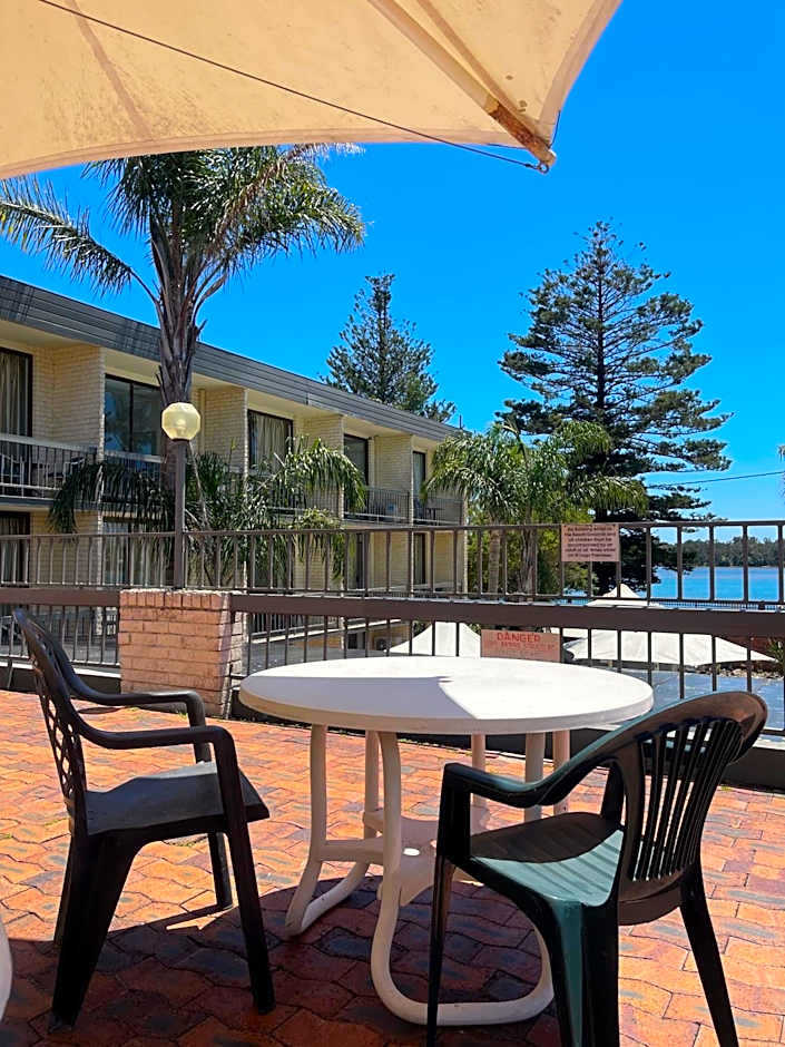 El Lago Waters Motel under Gobell Hotel