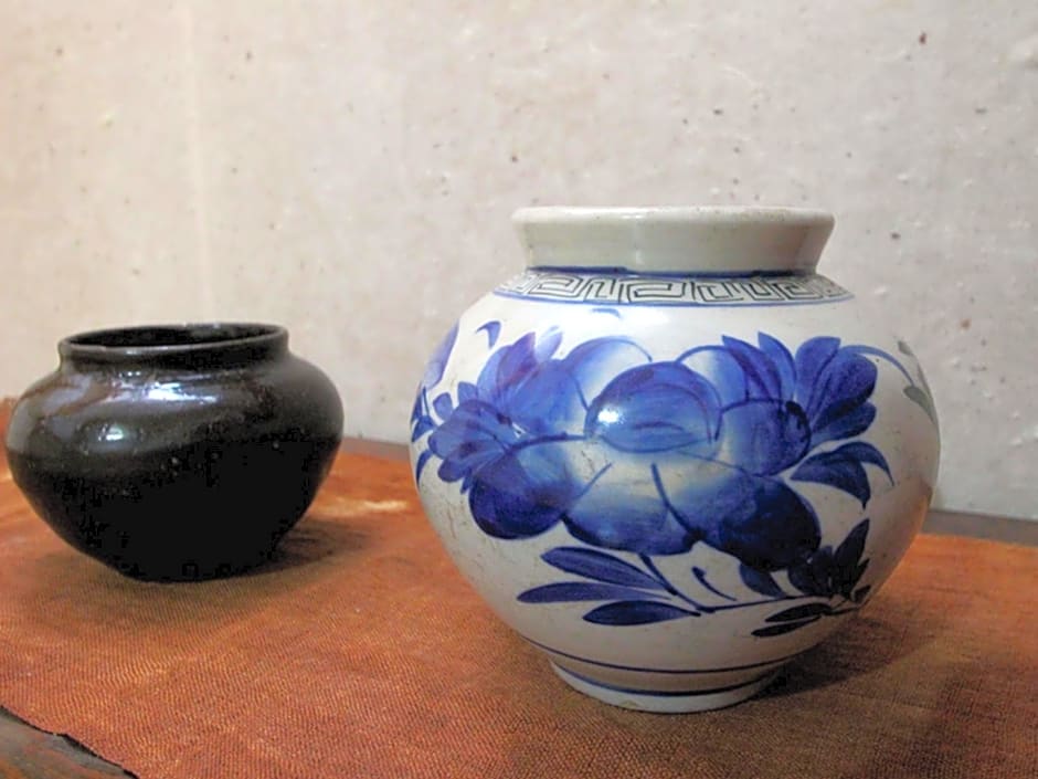 Happiness Full Hanok Guesthouse Jeonju