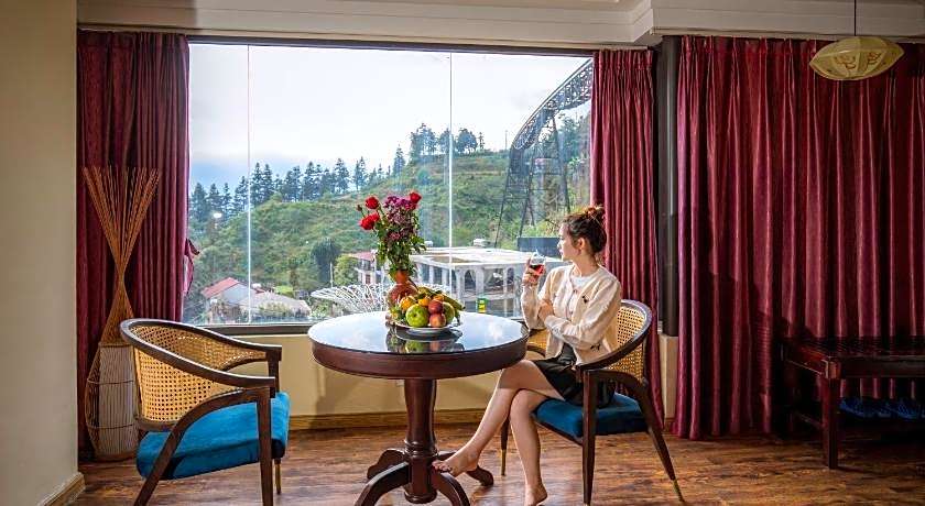 Vista Sapa Hotel