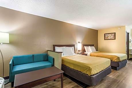 2 Double Beds Nonsmoking