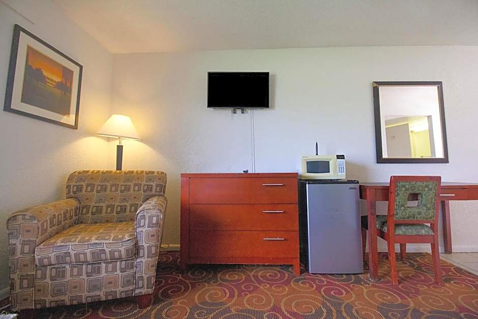 American Best Inn By OYO I-35 Perry