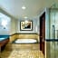 Sheraton Norfolk Waterside Hotel