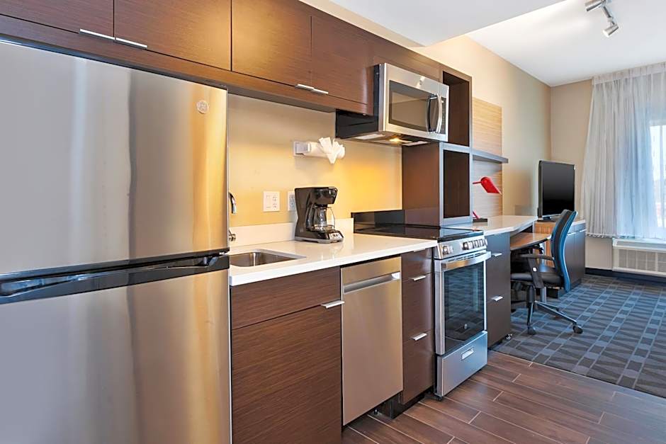 TownePlace Suites by Marriott Grand Rapids Airport Southeast