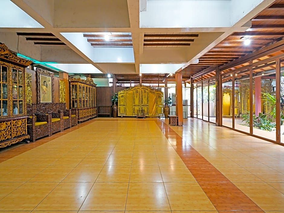 Garden Hostel