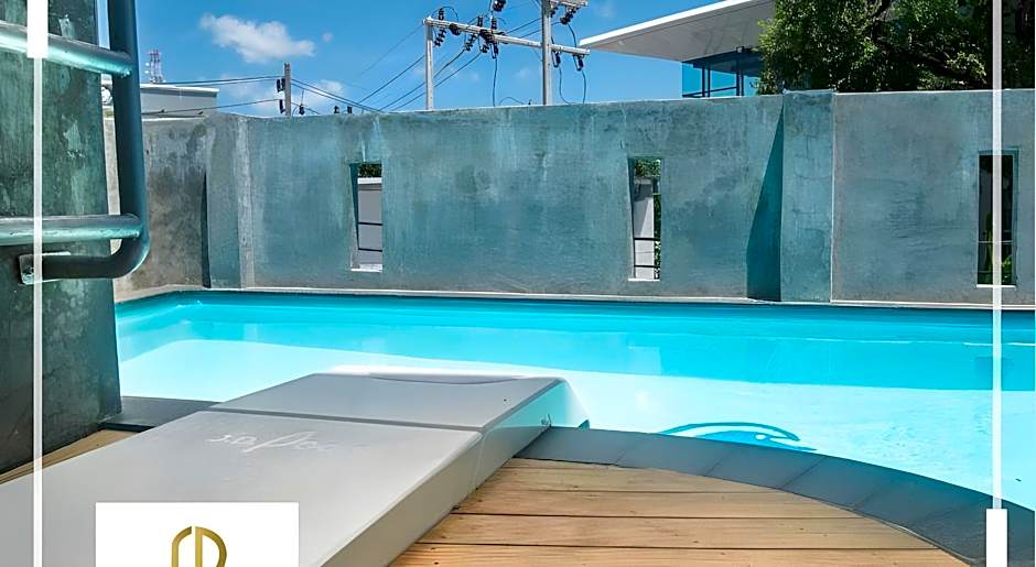 Beehive Phuket Oldtown Hostel