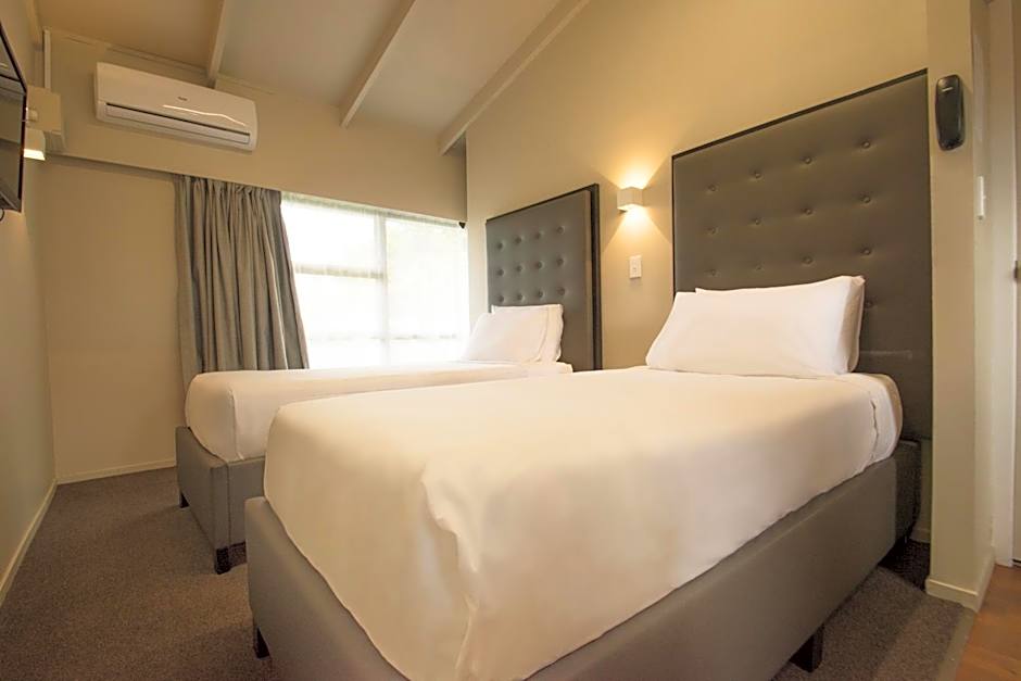 Middlemore Motel