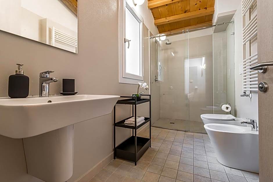 Veronetta Stunning Rooftop with Lift