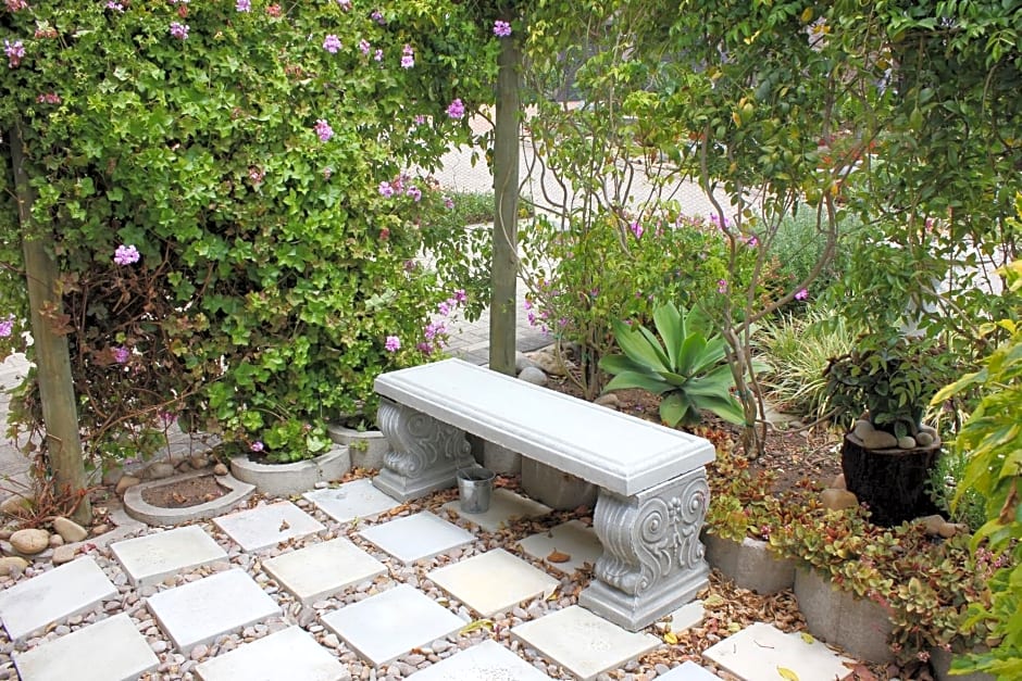 Traveller's Rest, Reebok